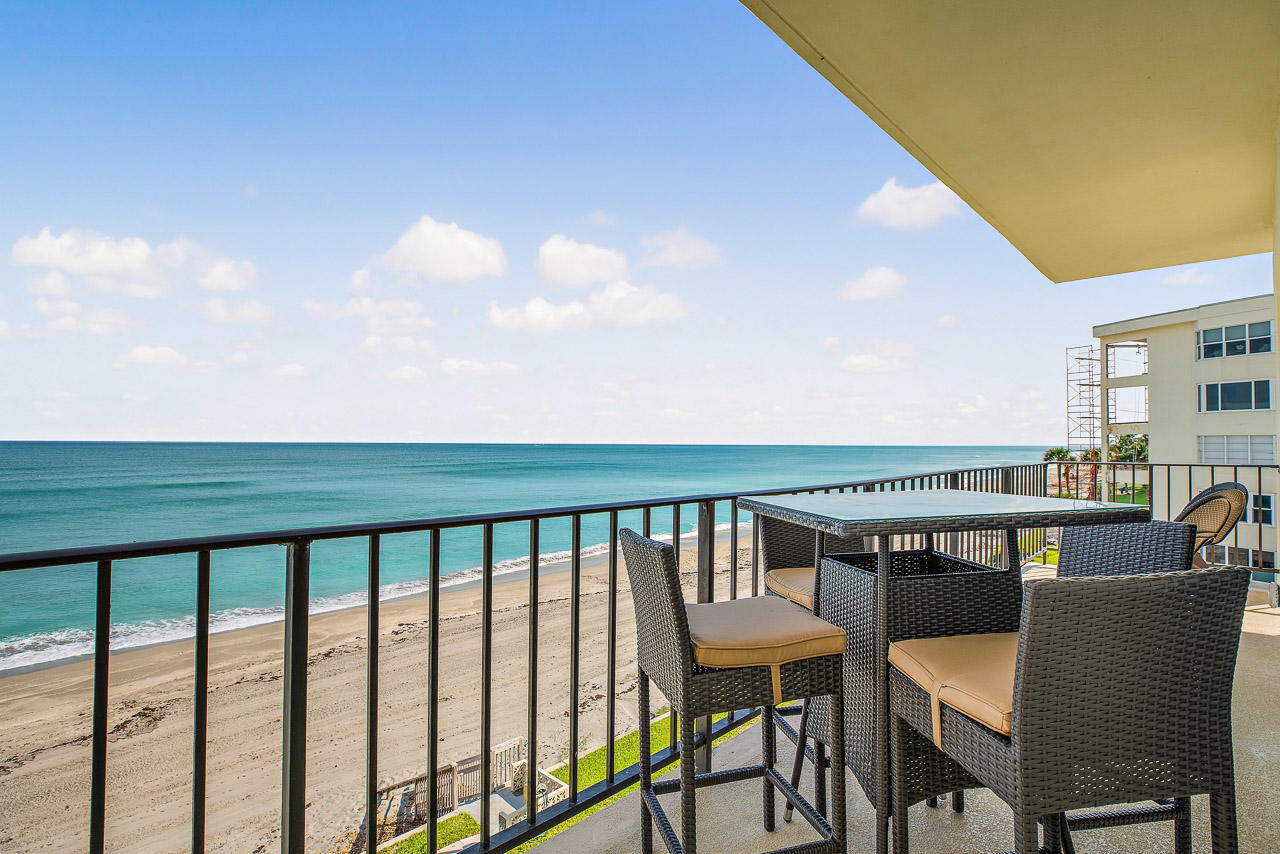 ISLAND HOUSE CONDO - Residential Lease