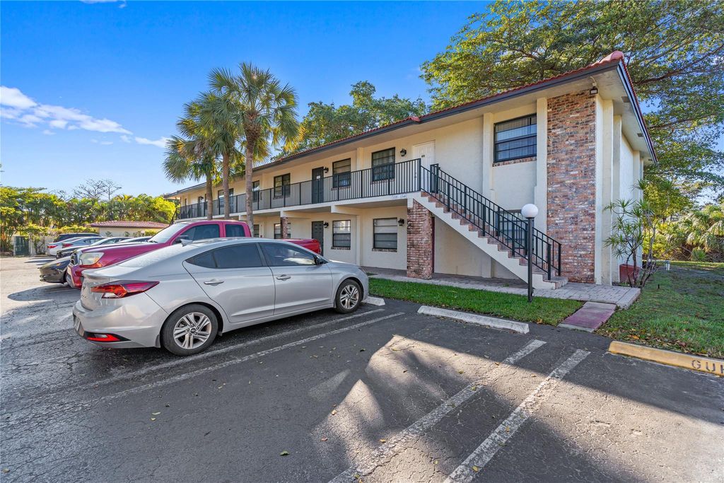 Photo of 1335 NW 94th Way #1335, Coral Springs, FL 33071 (MLS # F10555459)