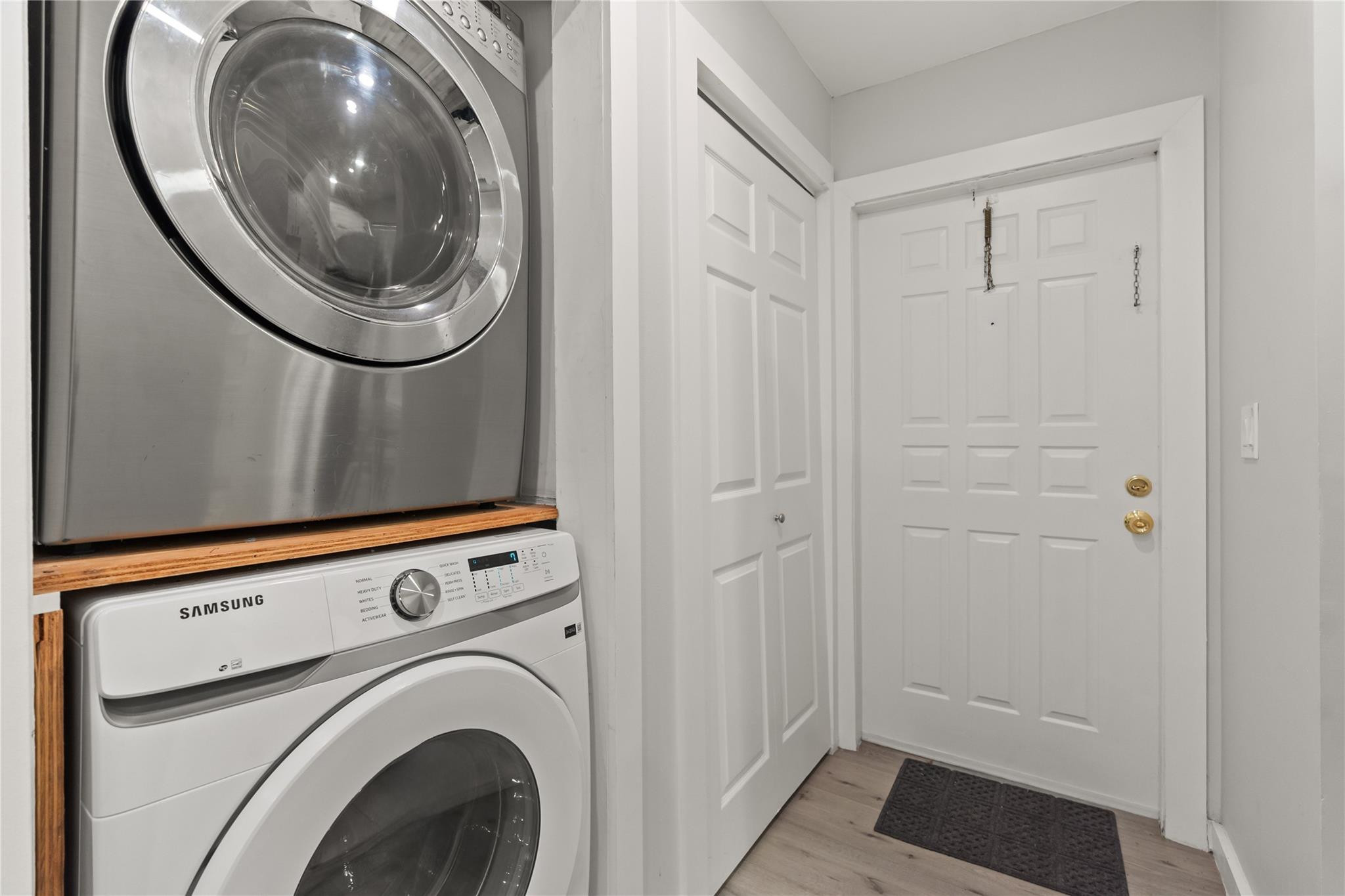 UNIVERSITY CLUB CONDO - Residential