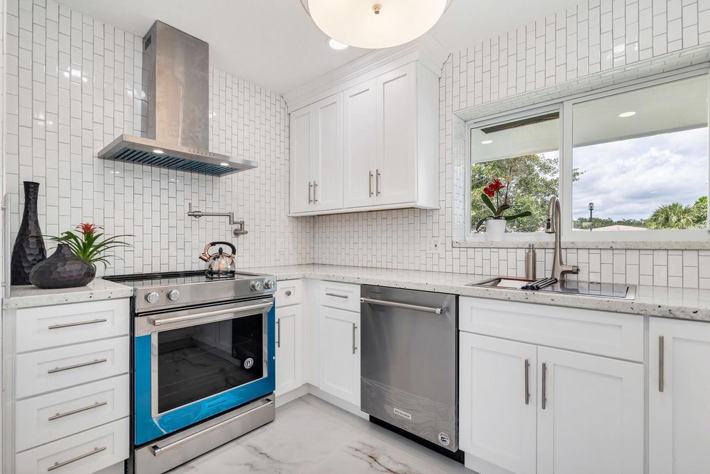 Photo of 331 Tequesta Drive #223, Tequesta, FL 33469 (MLS # R11118236)