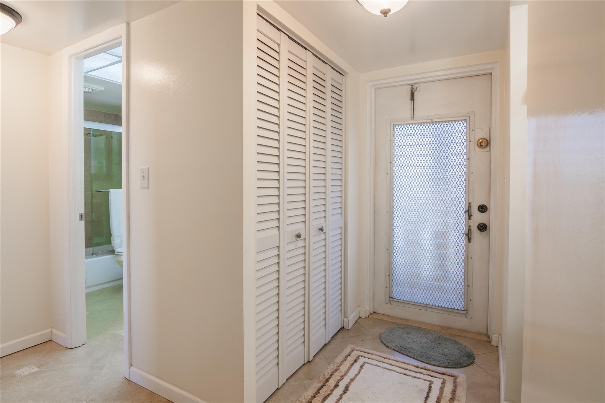 Sunrise Lakes III - Residential