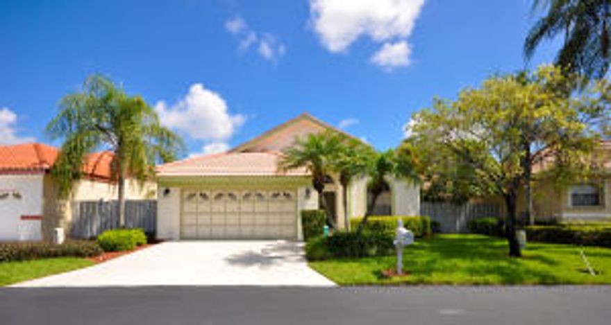 PARADISE! What an amazing opportunity to own a beautiful 3 bedroom 2 bath home with a great fenced in yard! Located within the incredible gated community of Citrus Glen. Open kitchen with beautiful granite leads to spacious family room. You will love the master bedroom with plenty of room for a king size bed and the large master bathroom with a jetted tub and separate shower. This private gated community has community pool, exercise room, tennis, and great schools. Move in and put your personal touches on this gem!