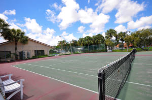 EXECUTIVE ESTATES - Residential