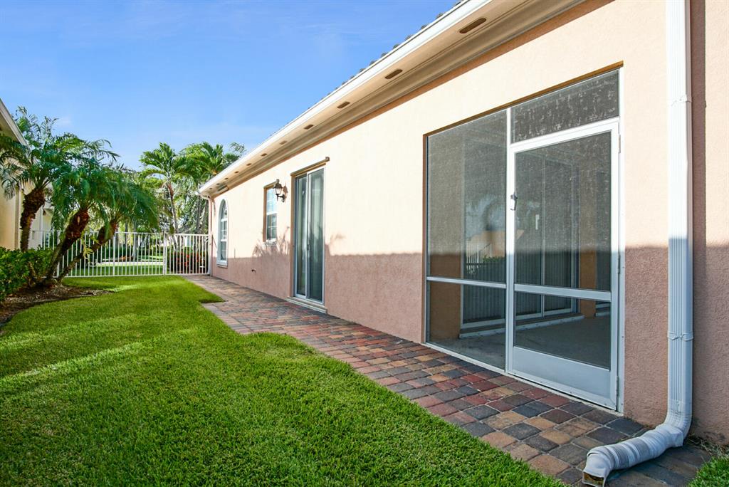 TRADITION PLAT NO 30 - Residential Lease