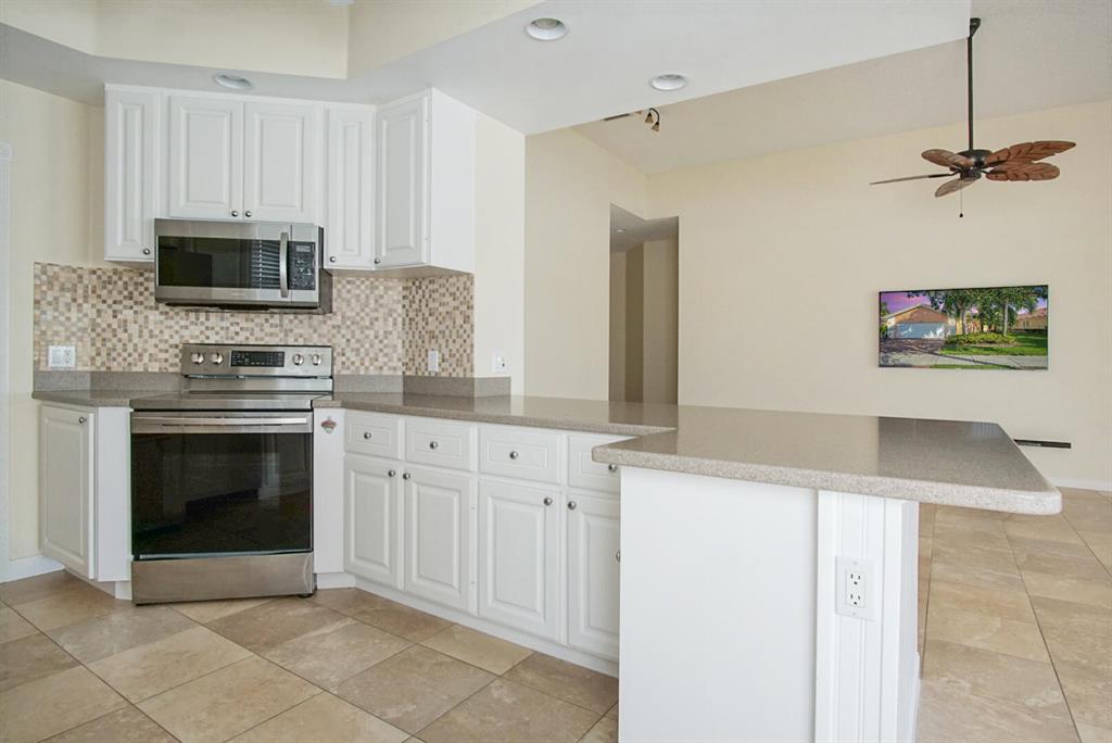 TRADITION PLAT NO 30 - Residential Lease