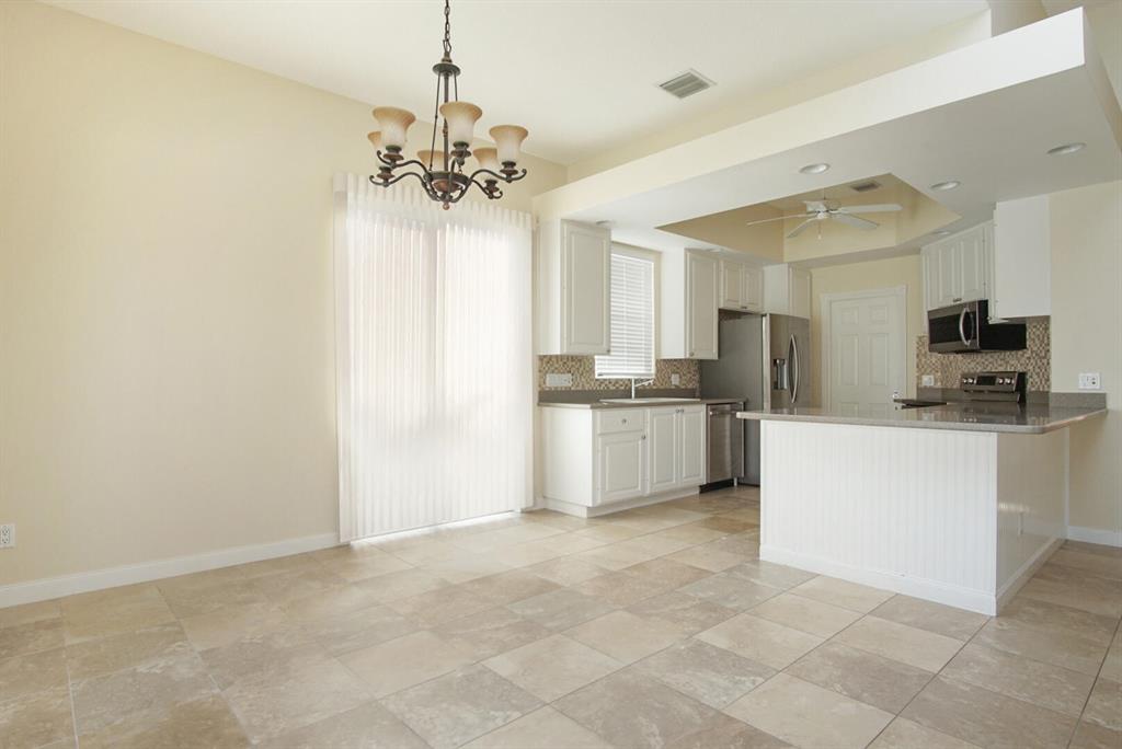 TRADITION PLAT NO 30 - Residential Lease