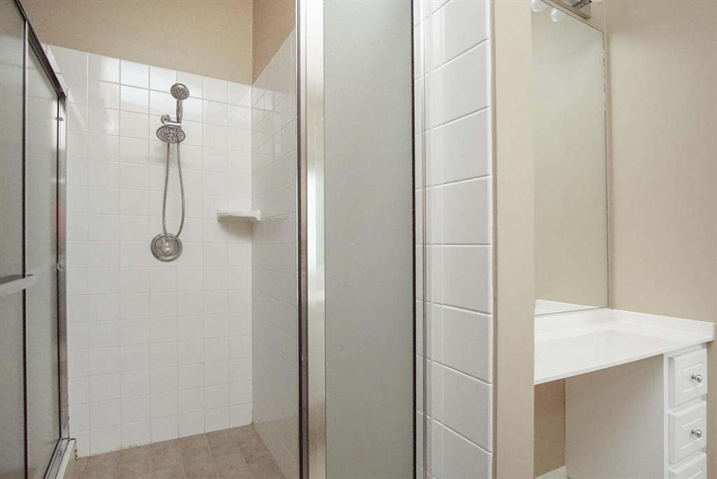 TRADITION PLAT NO 30 - Residential Lease