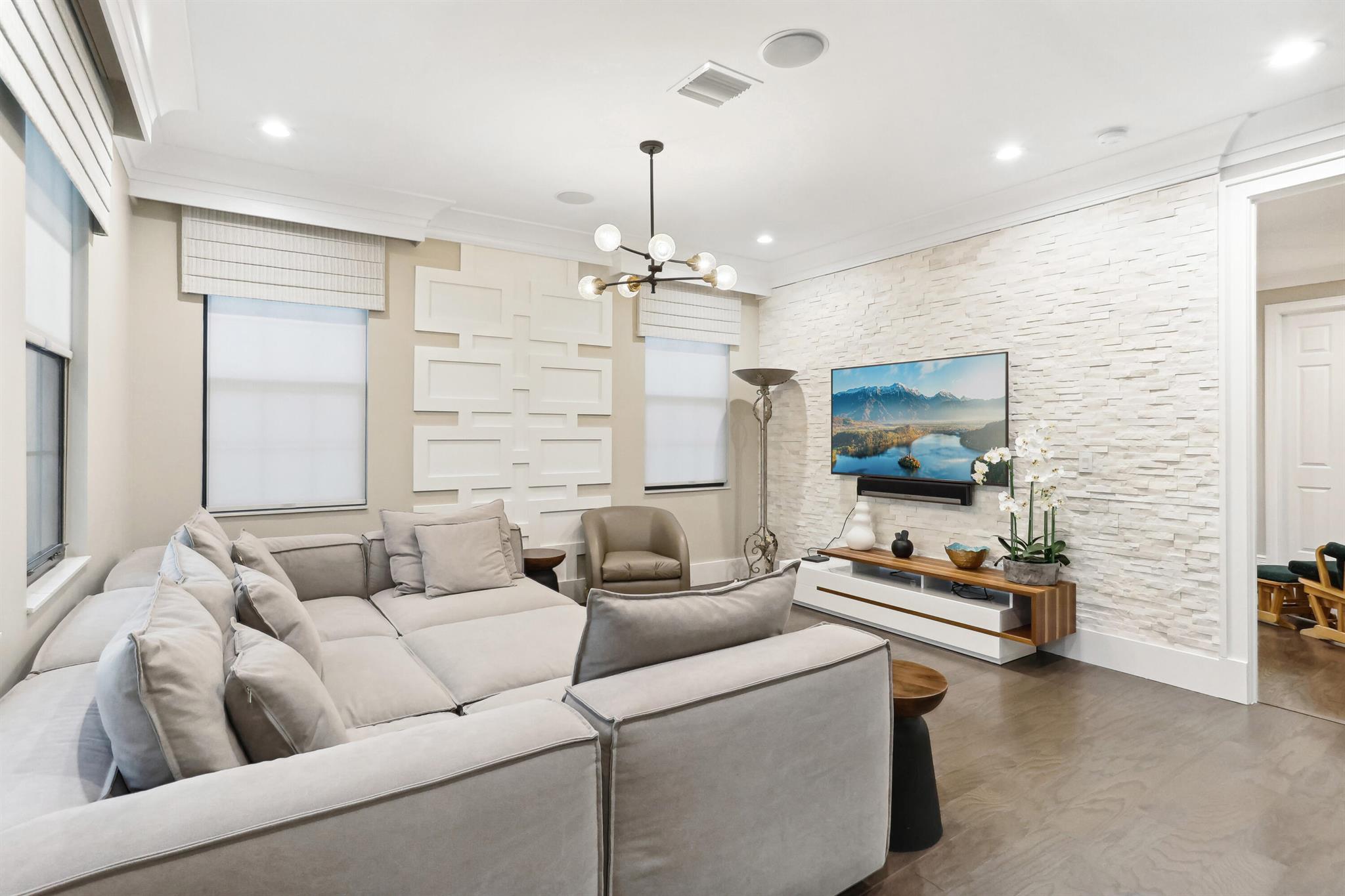 Seven Bridges - Residential