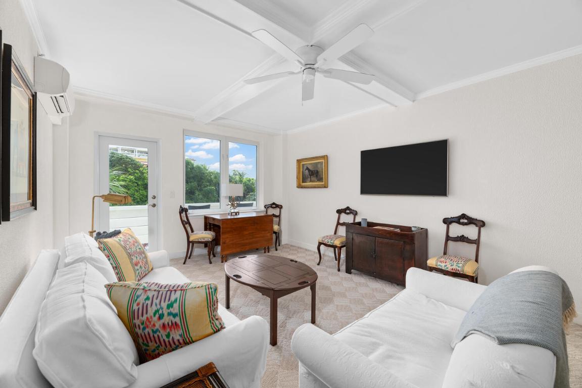 455 Worth Avenue 304