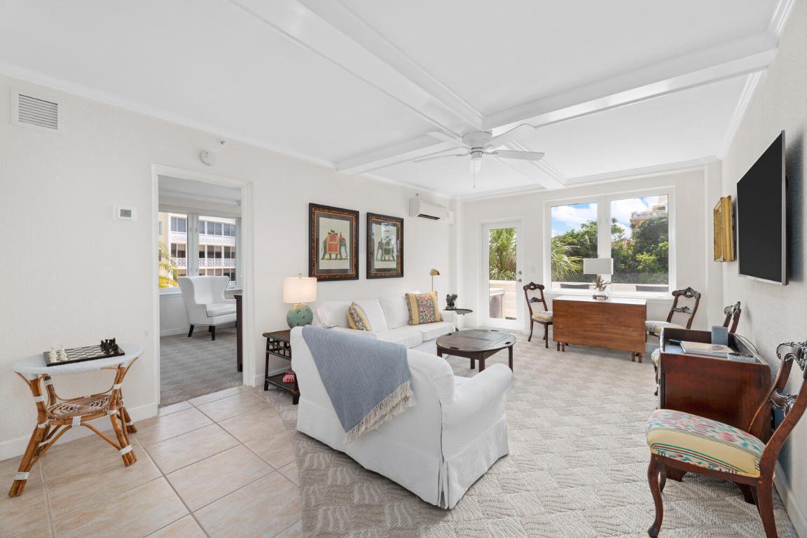 455 Worth Avenue 304