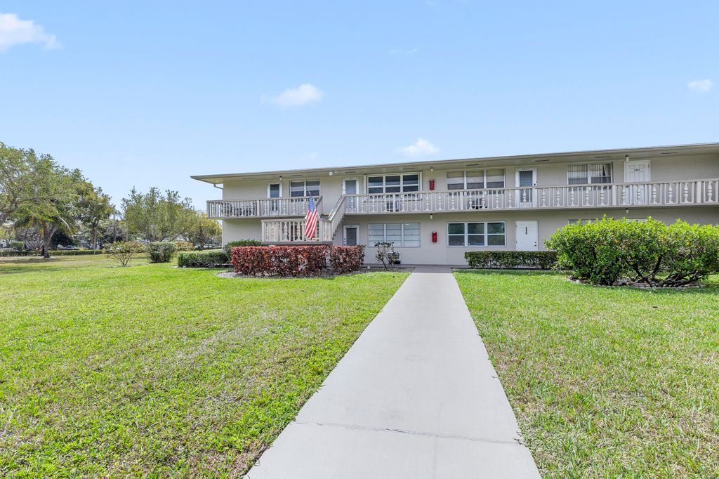Photo of 291 Northampton O, West Palm Beach, FL 33417 (MLS # B26000422)