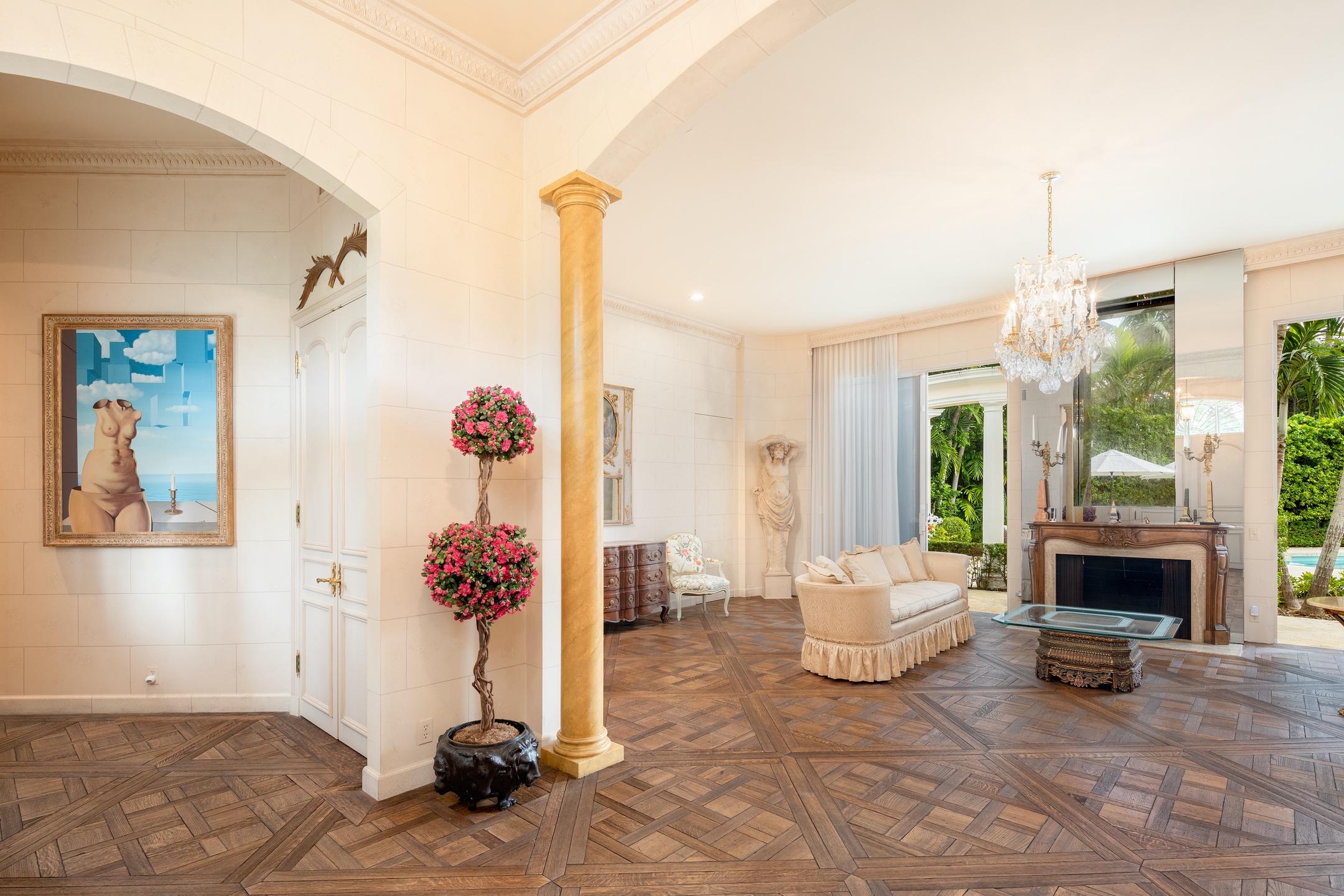 Palm Beach - Residential