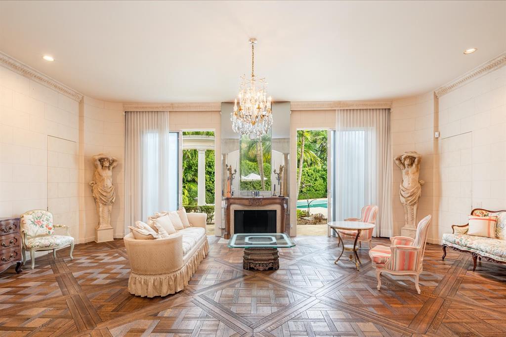 Palm Beach - Residential