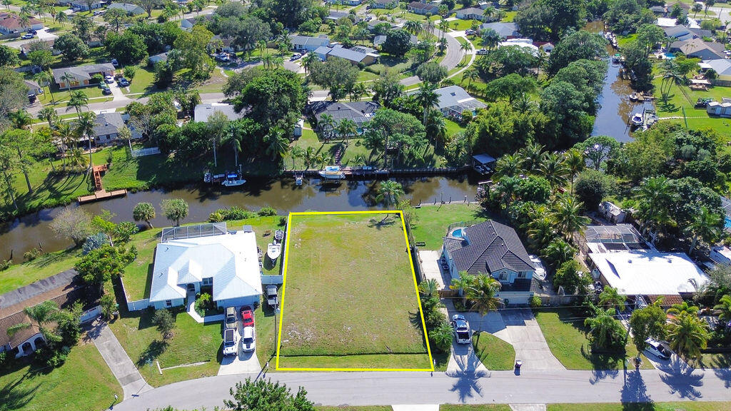 PORT ST LUCIE SECTION 26 - Land