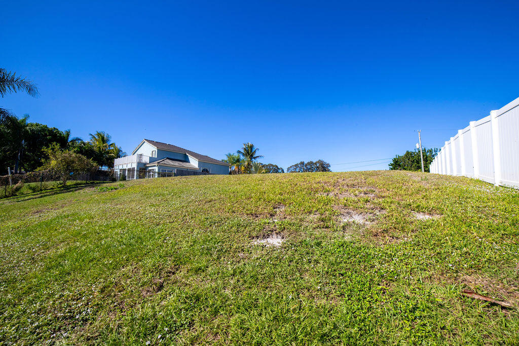 PORT ST LUCIE SECTION 26 - Land