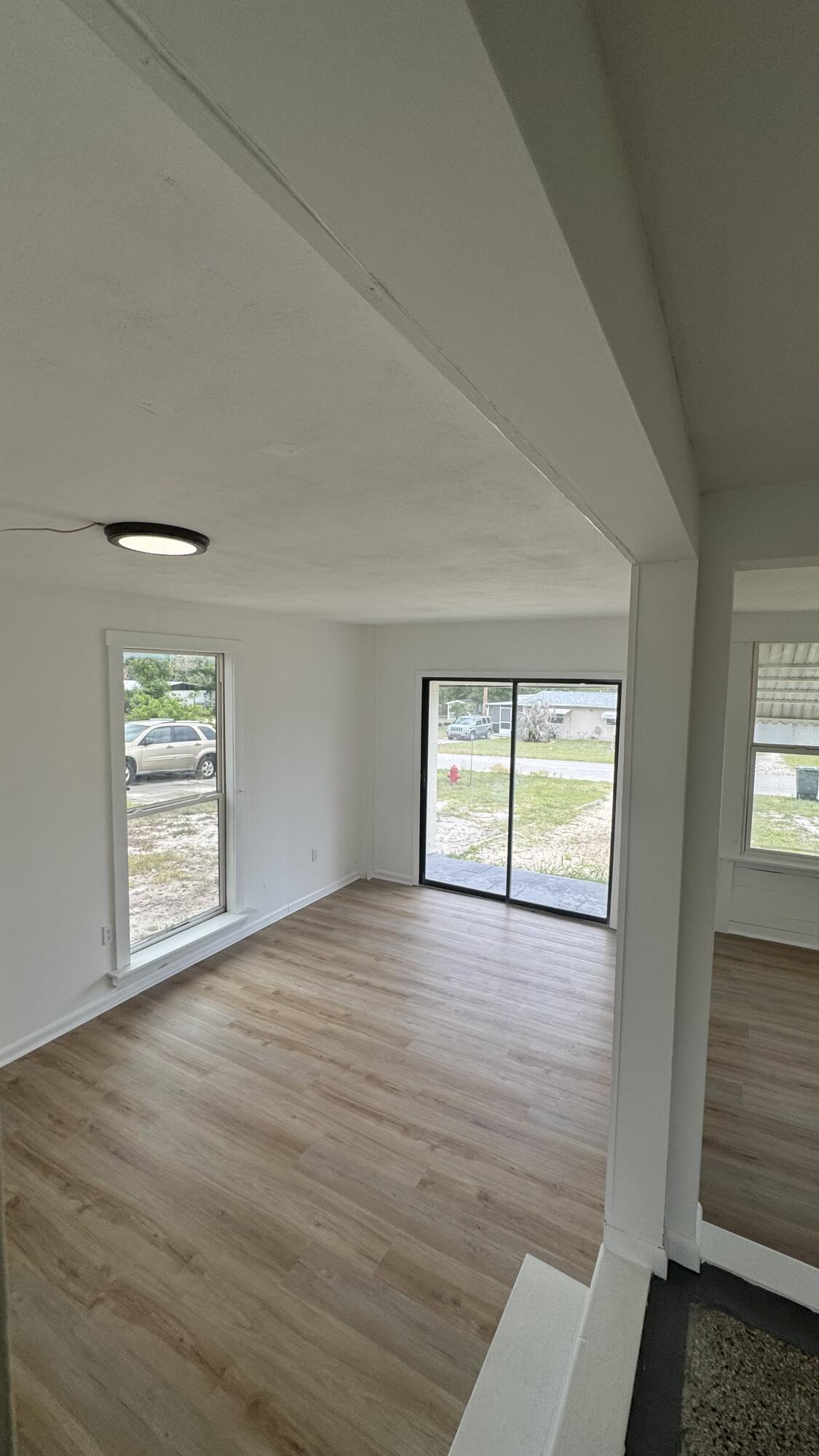 WHISPERING PALMS UNIT 1 - Residential Lease