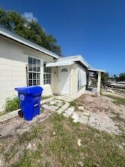 WHISPERING PALMS UNIT 1 - Residential Lease