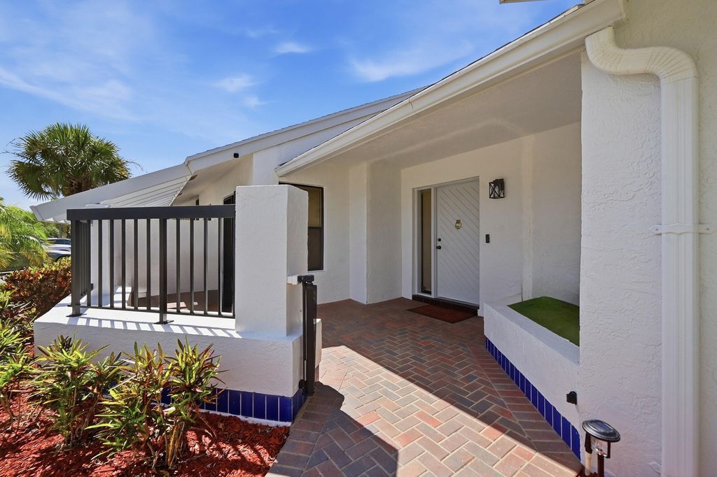Photo of 10775 Waterberry Drive, Boca Raton, FL 33498 (MLS # B26025006)