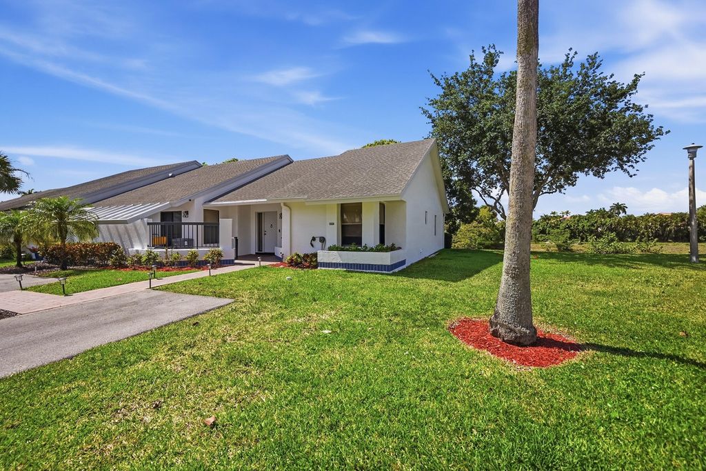 Photo of 10775 Waterberry Drive, Boca Raton, FL 33498 (MLS # B26025006)