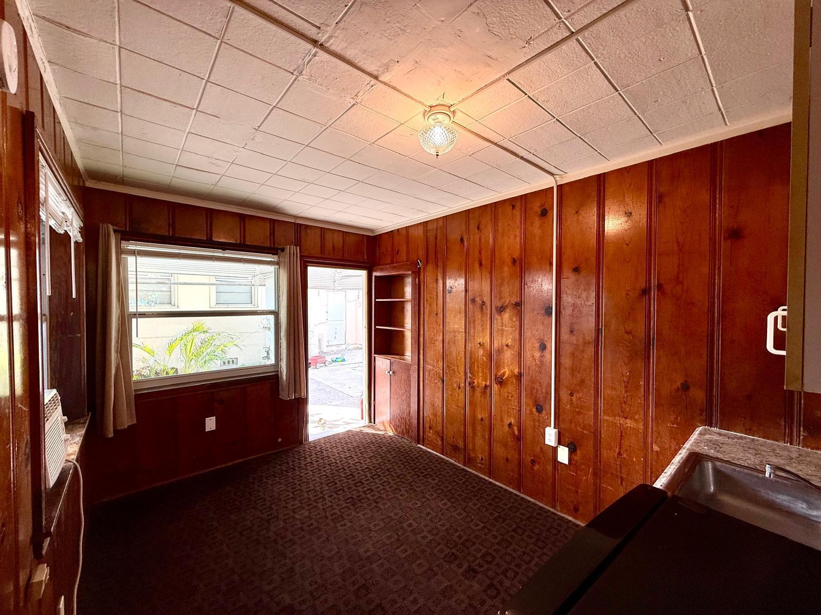 NORTH PALM BCH 3 - Residential Lease