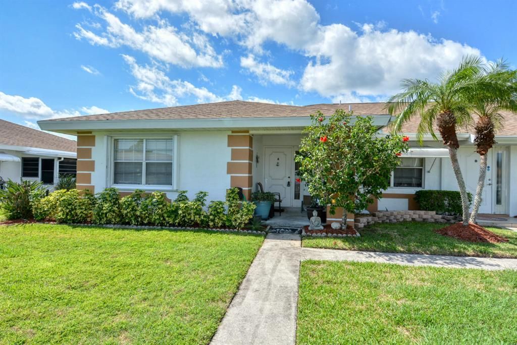 Photo of 1001 Pheasant Run Drive Dr #A, Fort Pierce, FL 34950 (MLS # R10711049)