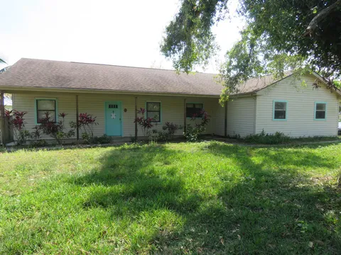 701 Bartow Street, Fort Pierce, FL MLS: R11073649