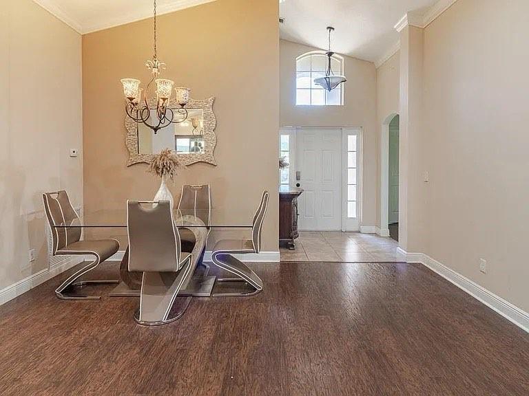 Palm Breezes Club - Residential