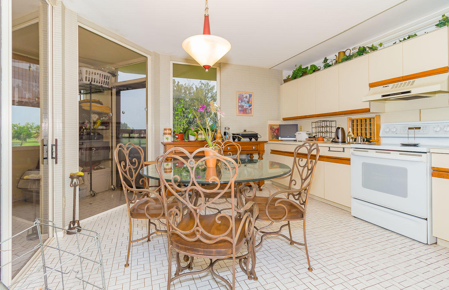 FOUNTAINS OF PALM BEACH CONDO 8 - Residential