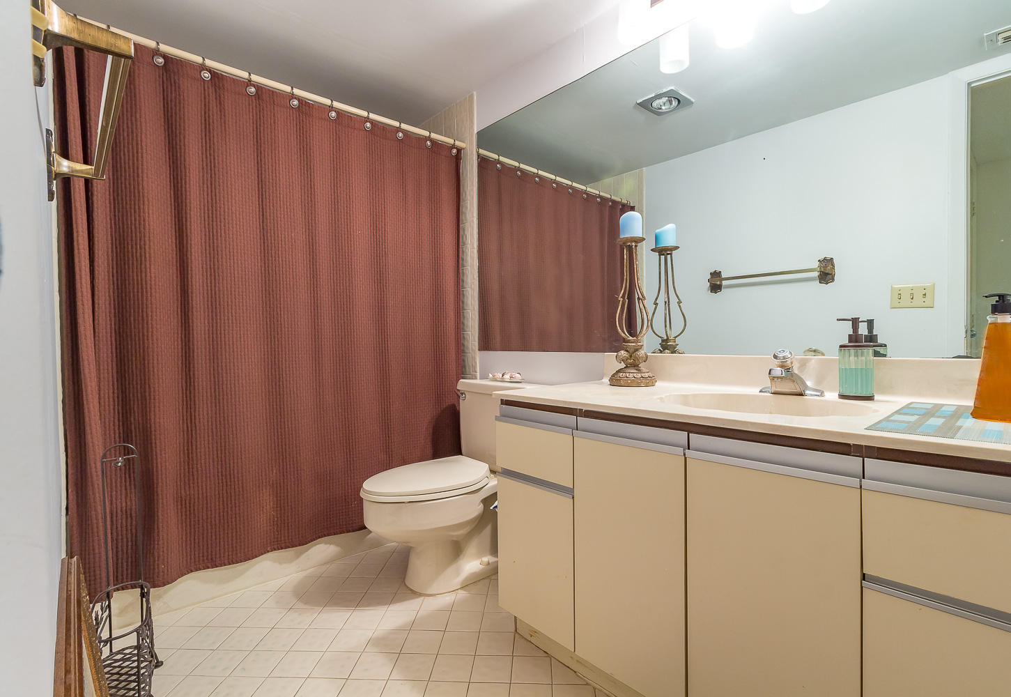 FOUNTAINS OF PALM BEACH CONDO 8 - Residential