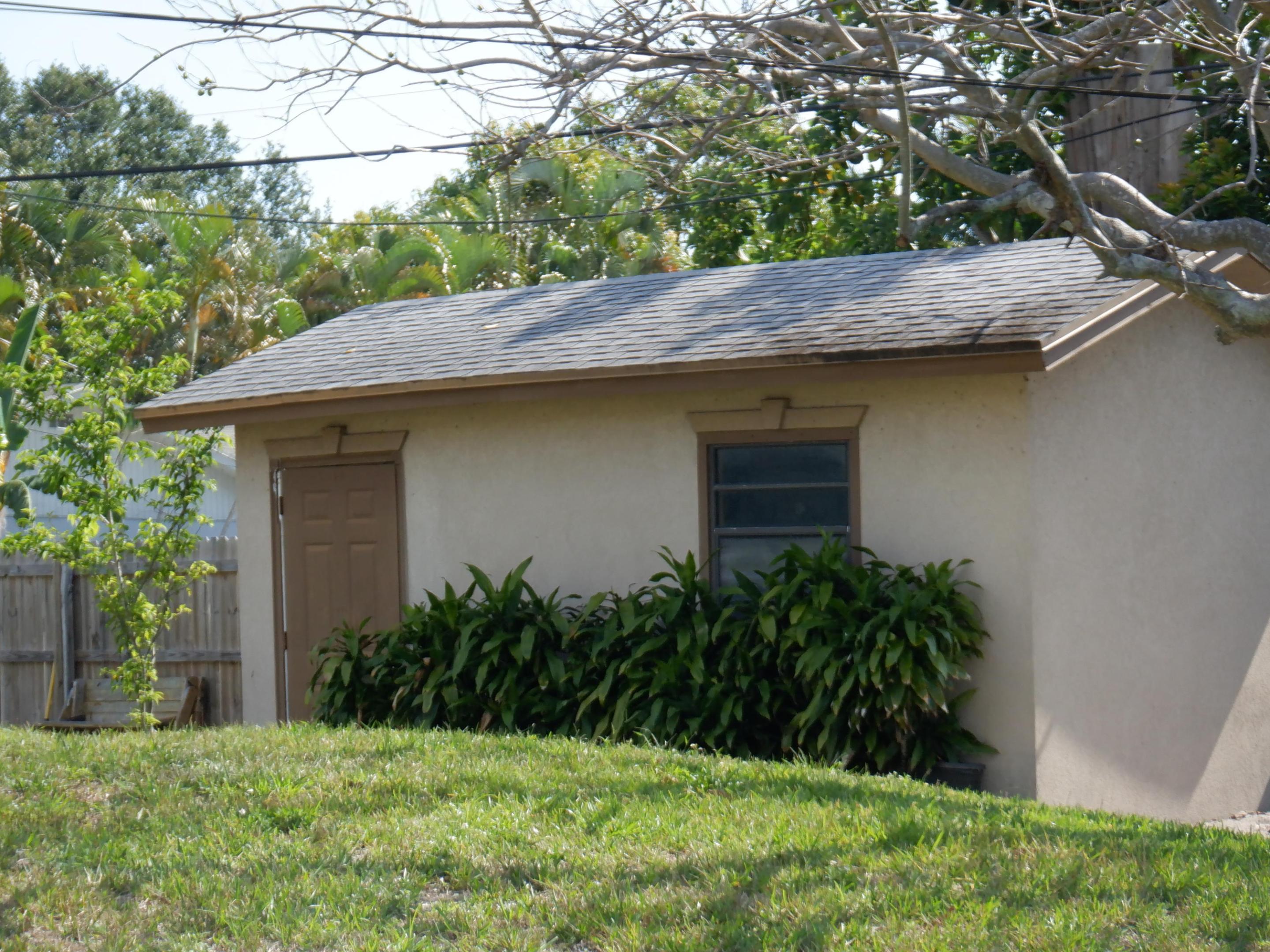 PINE AIR 6 - Residential Lease