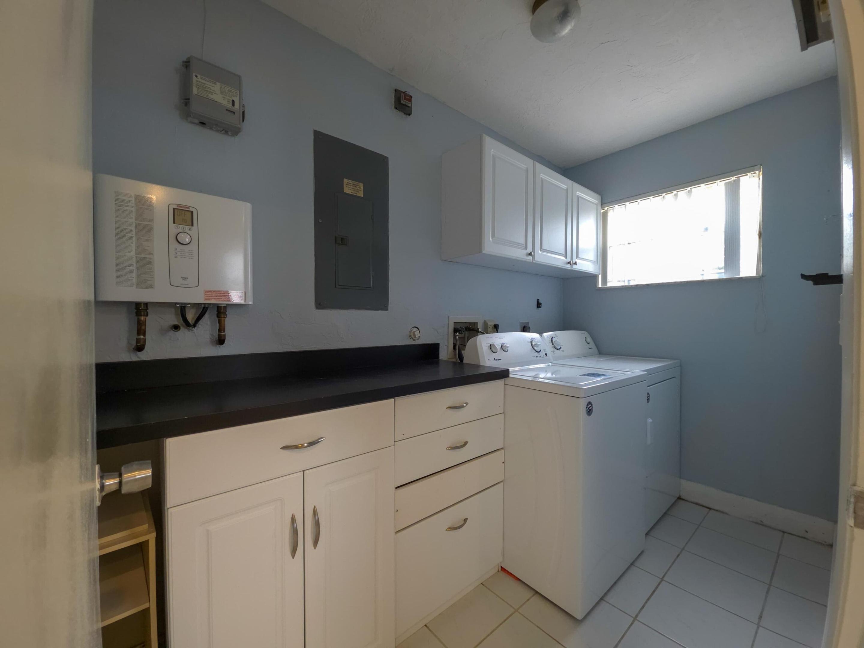 PINE AIR 6 - Residential Lease