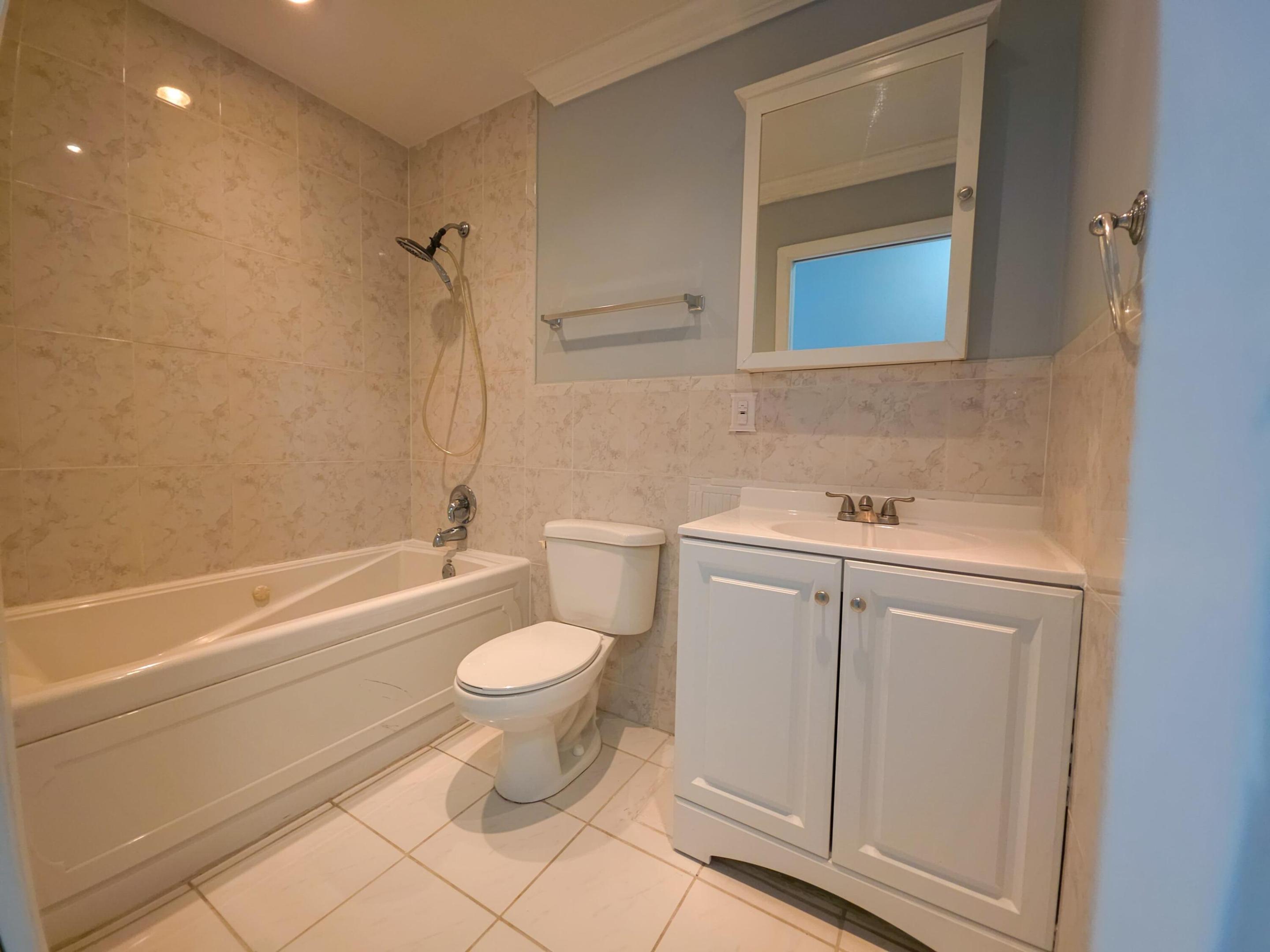 PINE AIR 6 - Residential Lease