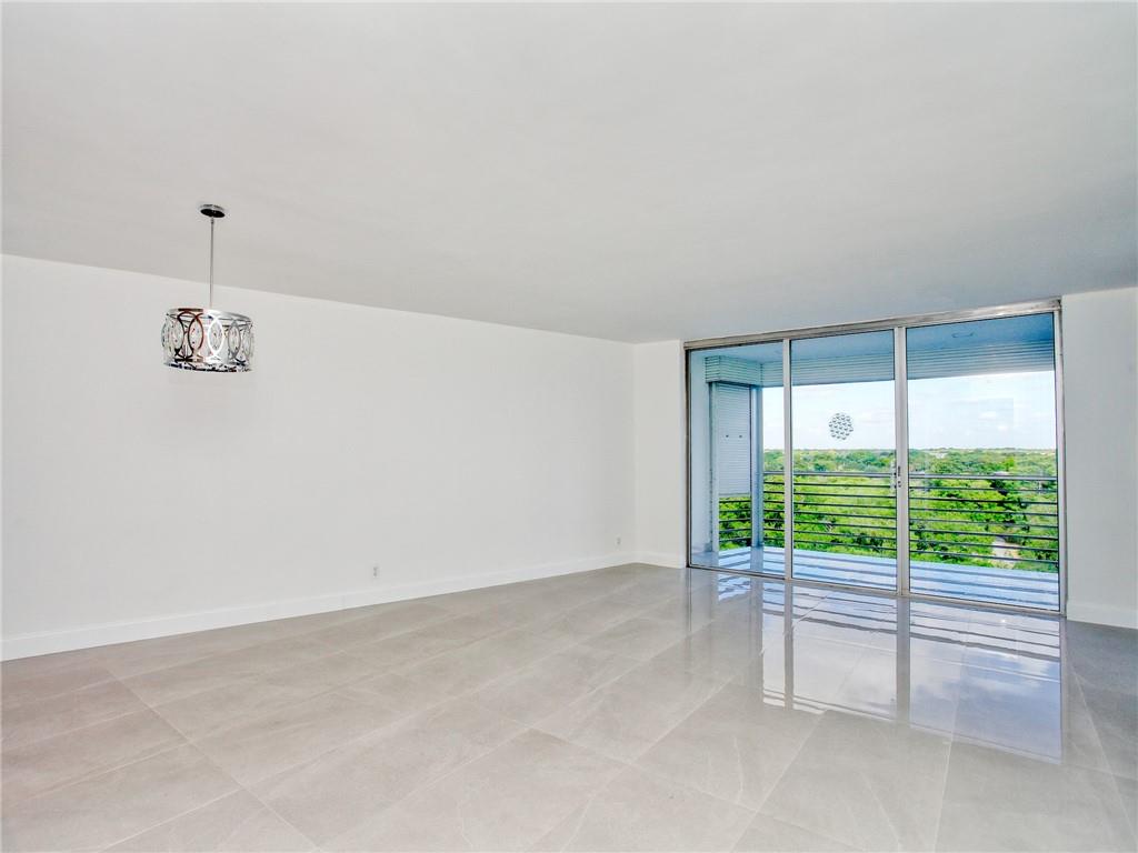 Palm-Aire Country Club - Residential