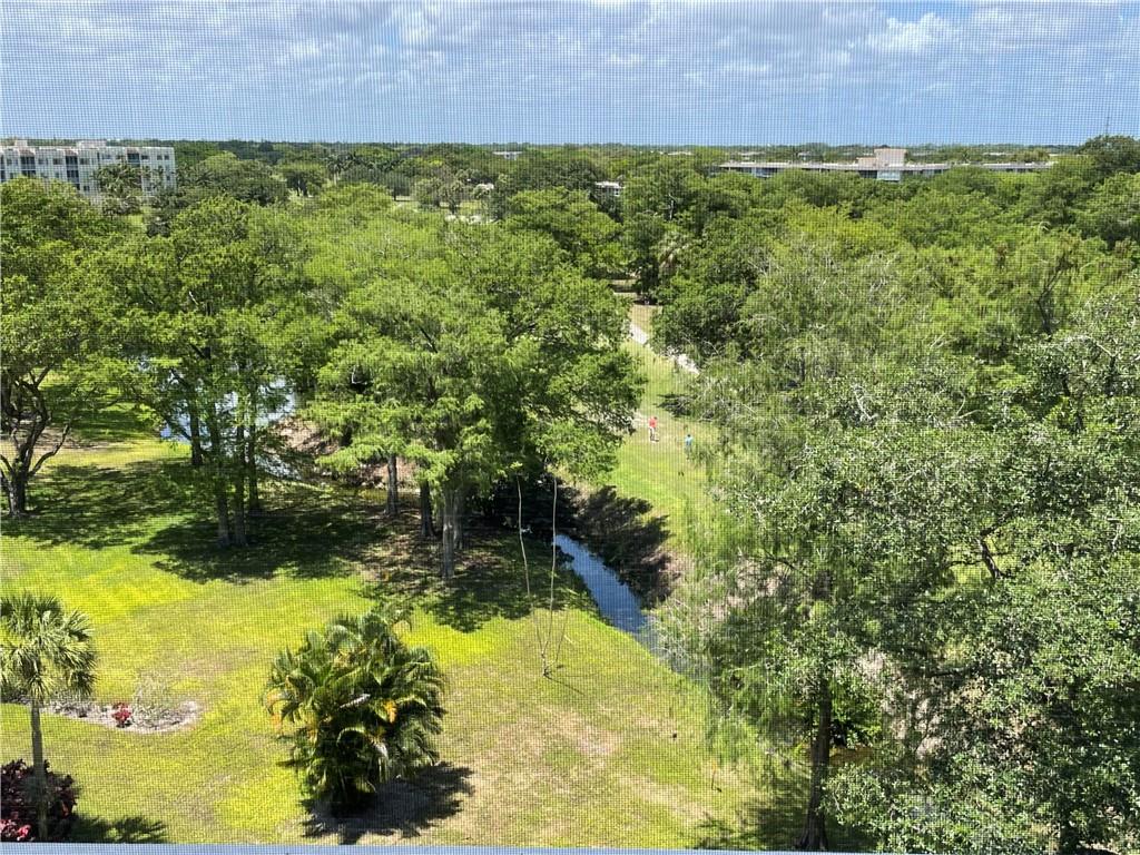 Palm-Aire Country Club - Residential