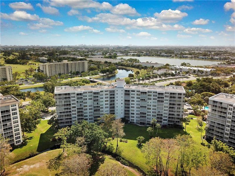 Palm-Aire Country Club - Residential