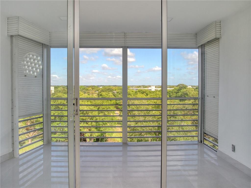 Palm-Aire Country Club - Residential