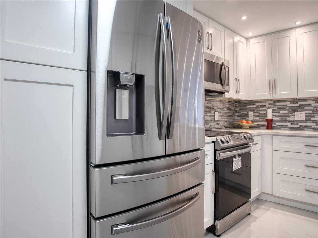Palm-Aire Country Club - Residential