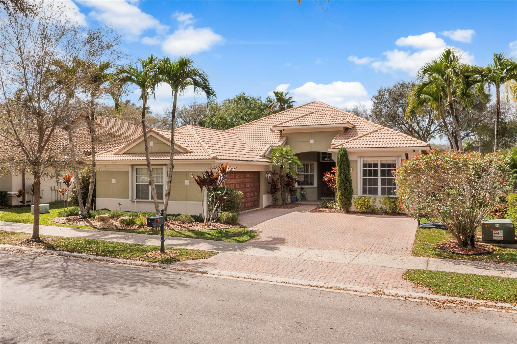 Parkland Isles - Residential