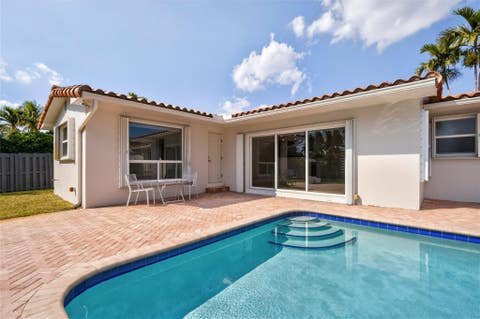 Tiny photo for 1762 NE 38th Street, Oakland Park, FL 33334 (MLS # F10555202)