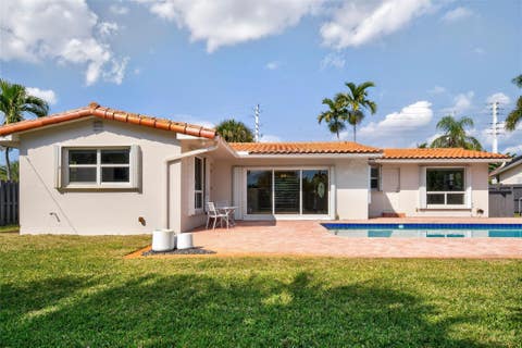 Tiny photo for 1762 NE 38th Street, Oakland Park, FL 33334 (MLS # F10555202)
