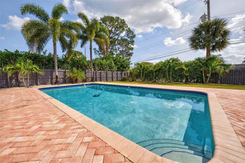 Tiny photo for 1762 NE 38th Street, Oakland Park, FL 33334 (MLS # F10555202)