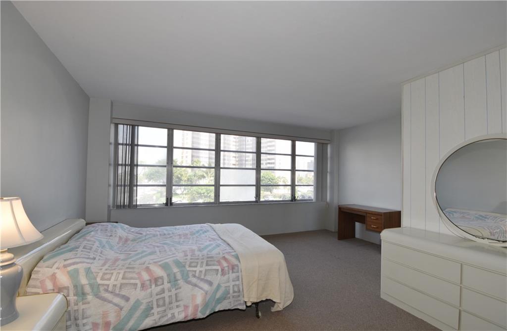 CORAL RIDGE TOWERS SOUTH - Residential
