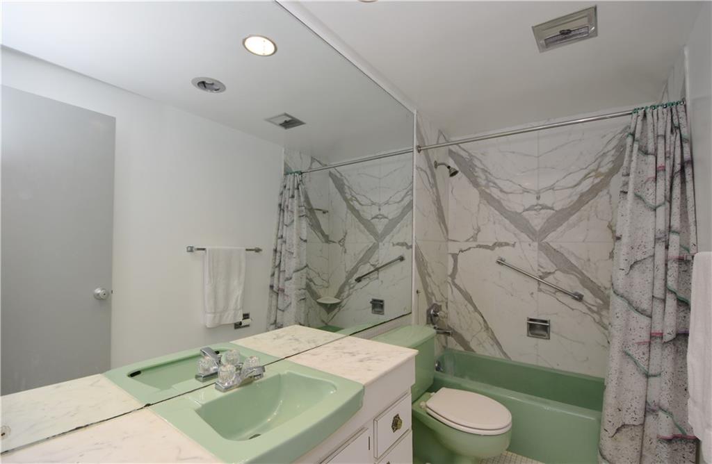 CORAL RIDGE TOWERS SOUTH - Residential
