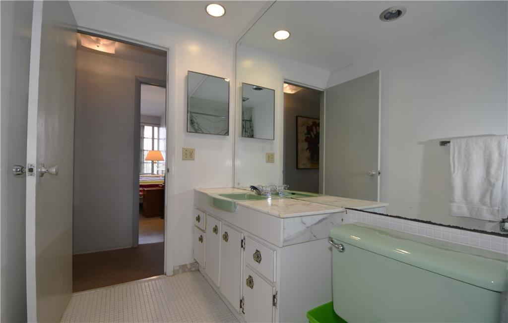 CORAL RIDGE TOWERS SOUTH - Residential