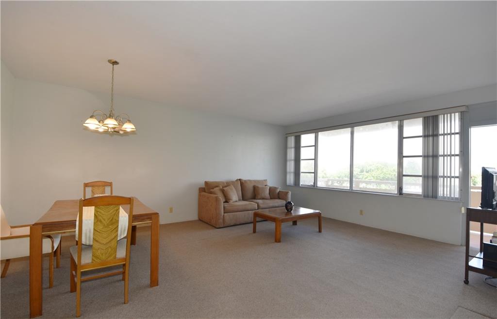 CORAL RIDGE TOWERS SOUTH - Residential