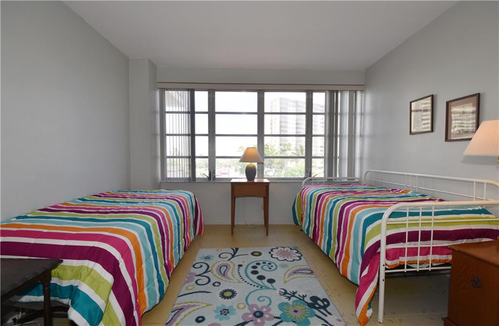 CORAL RIDGE TOWERS SOUTH - Residential