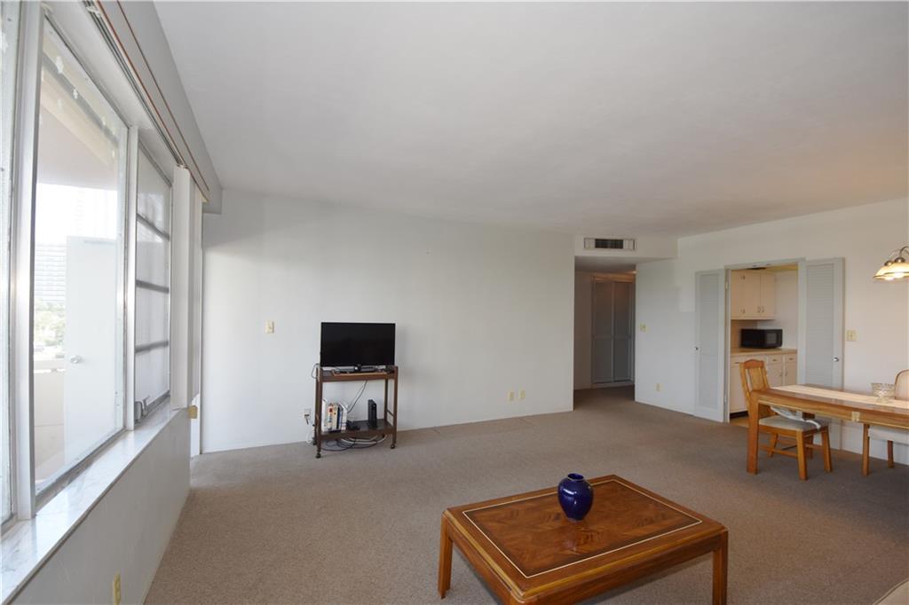 CORAL RIDGE TOWERS SOUTH - Residential