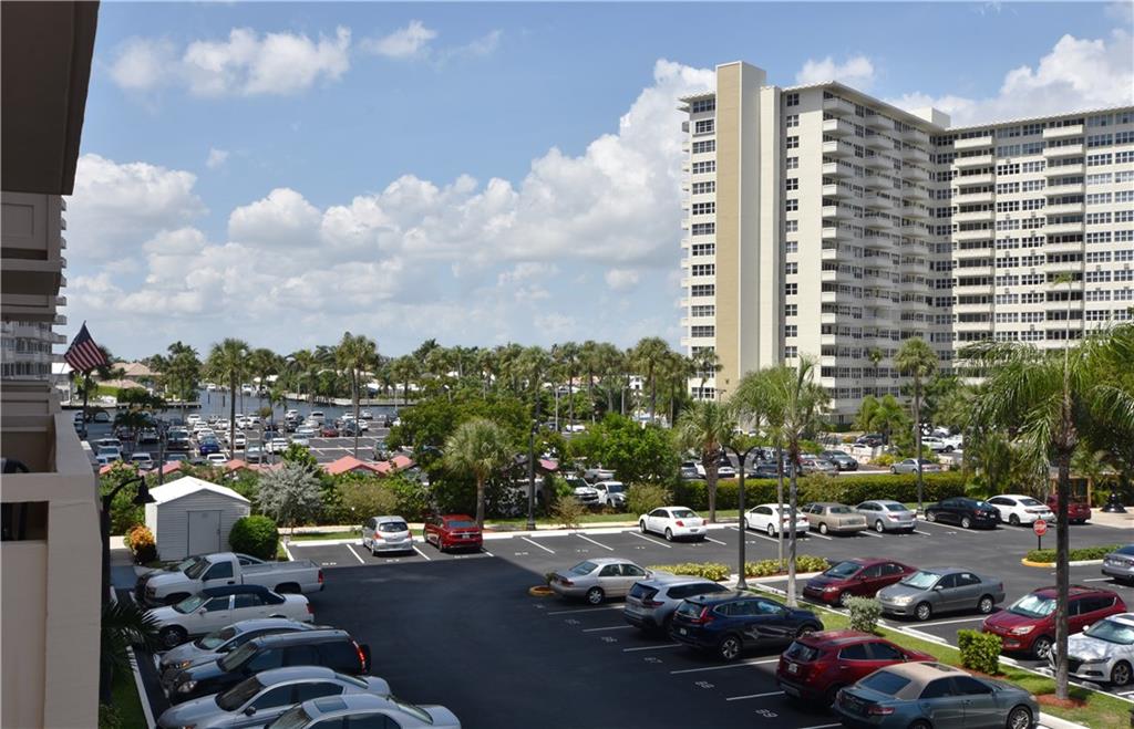 CORAL RIDGE TOWERS SOUTH - Residential