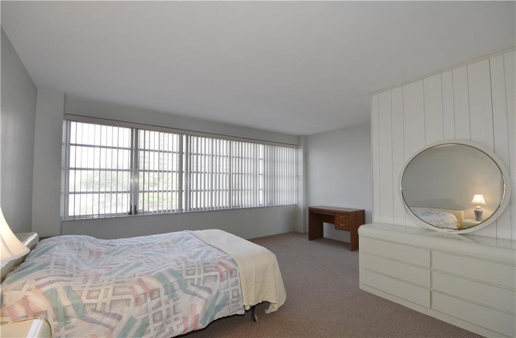 CORAL RIDGE TOWERS SOUTH - Residential
