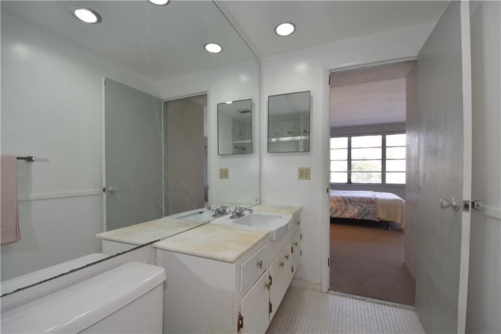 CORAL RIDGE TOWERS SOUTH - Residential